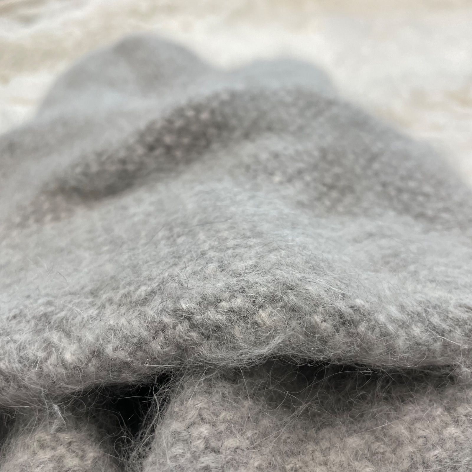 ミューズドゥ ドゥーズィエムクラス アンゴラニットセーター 無地