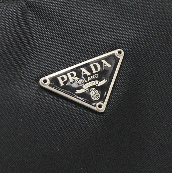 プラダ PRADA 三角ロゴ ミニハンドバッグ ナイロン 黒 【70622