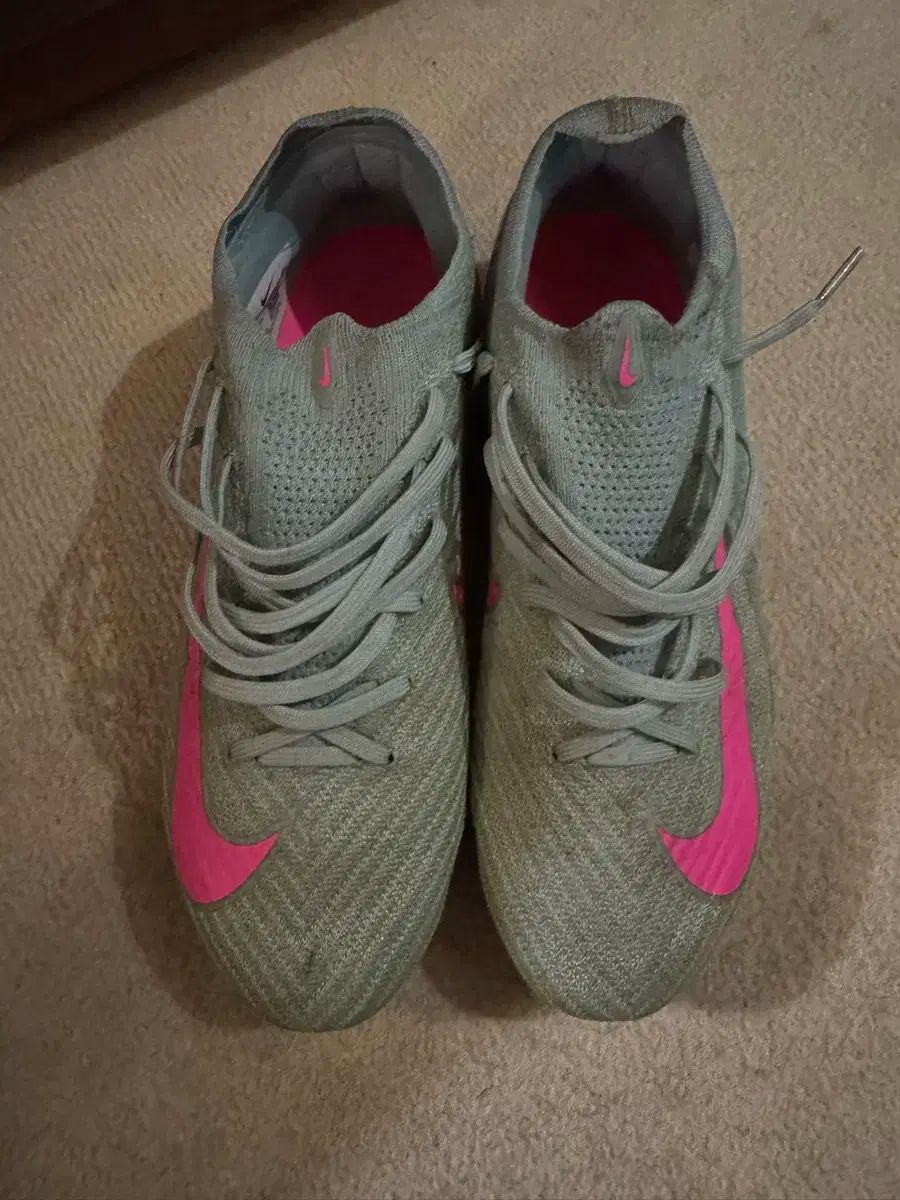 ナイキ マーキュリアル ヴェイパー 255 FG