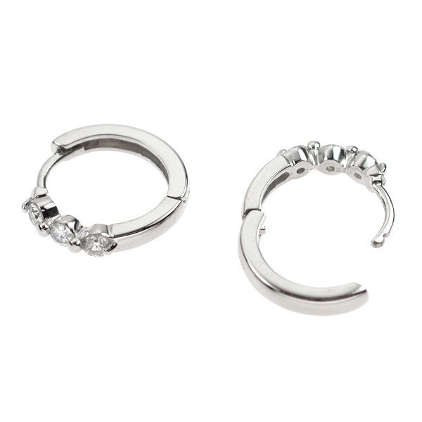 Pt900 ダイヤモンド ピアス 0.30ct フープ スリーストーン
