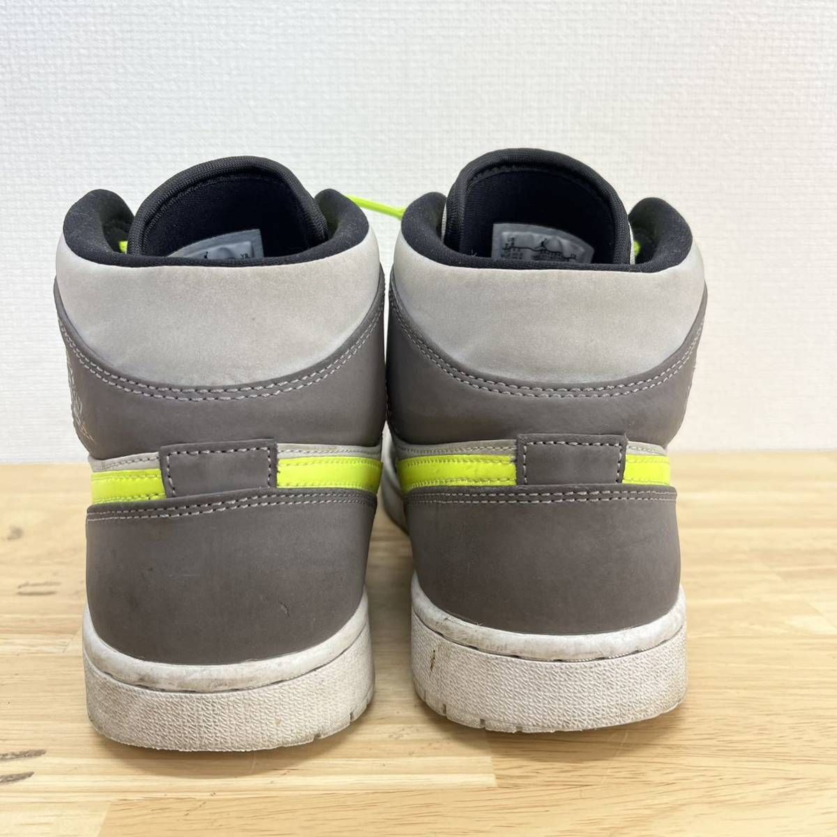 NIKE ナイキ 554724-072 AIR JORDAN 1 MID Gunsmoke Volt エア 