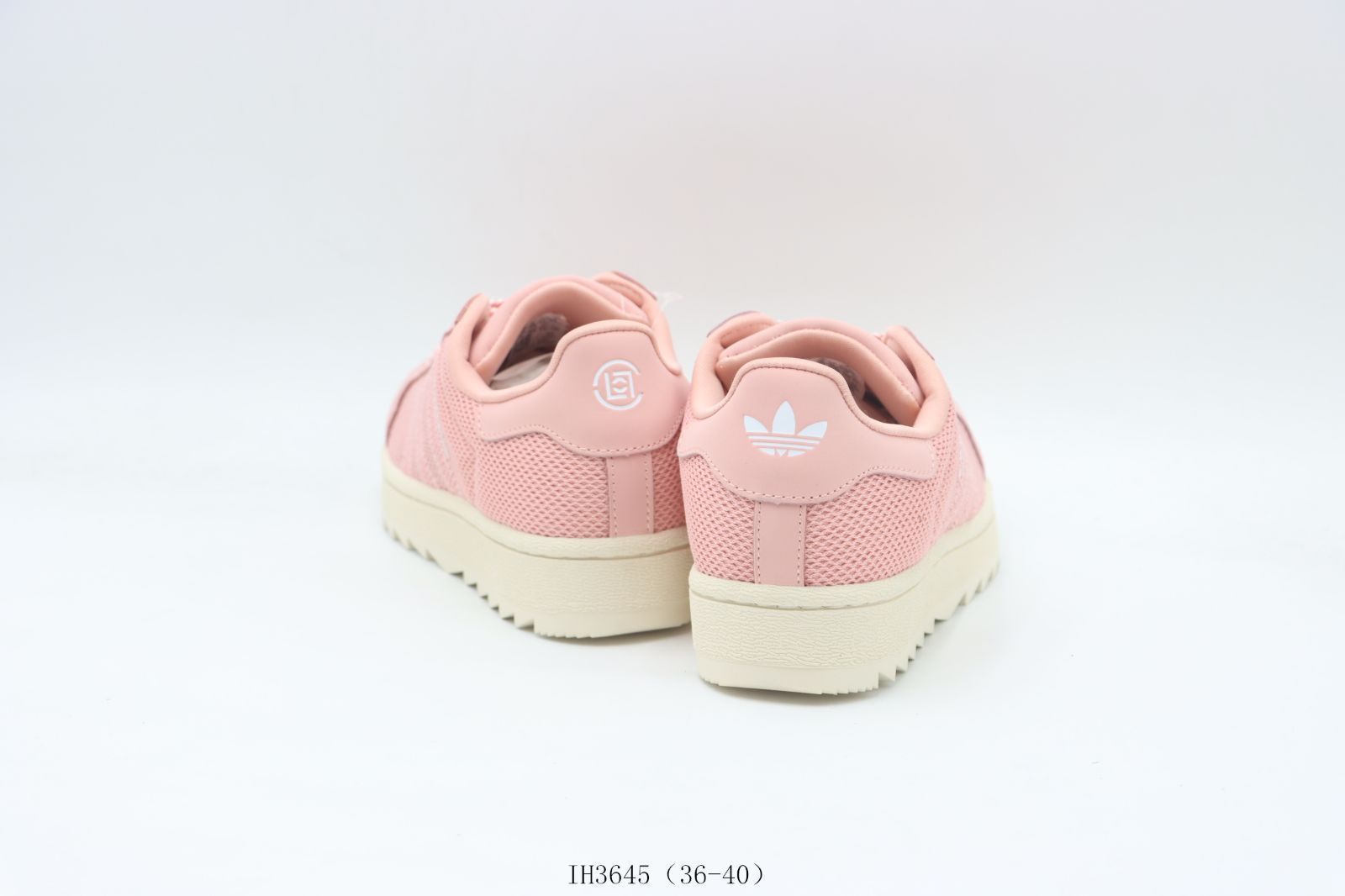 今日 Adidasアディダス