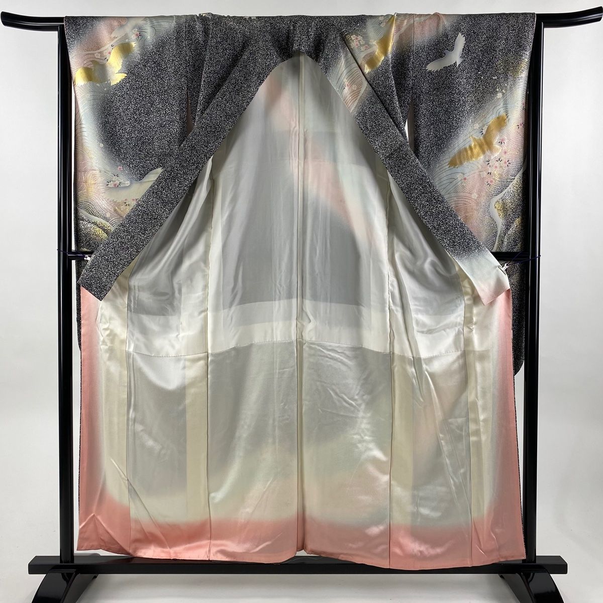 振袖 身丈158cm 裄丈65cm M 袷 鳥 桜 金銀彩 ぼかし 黒灰 正絹 秀品  