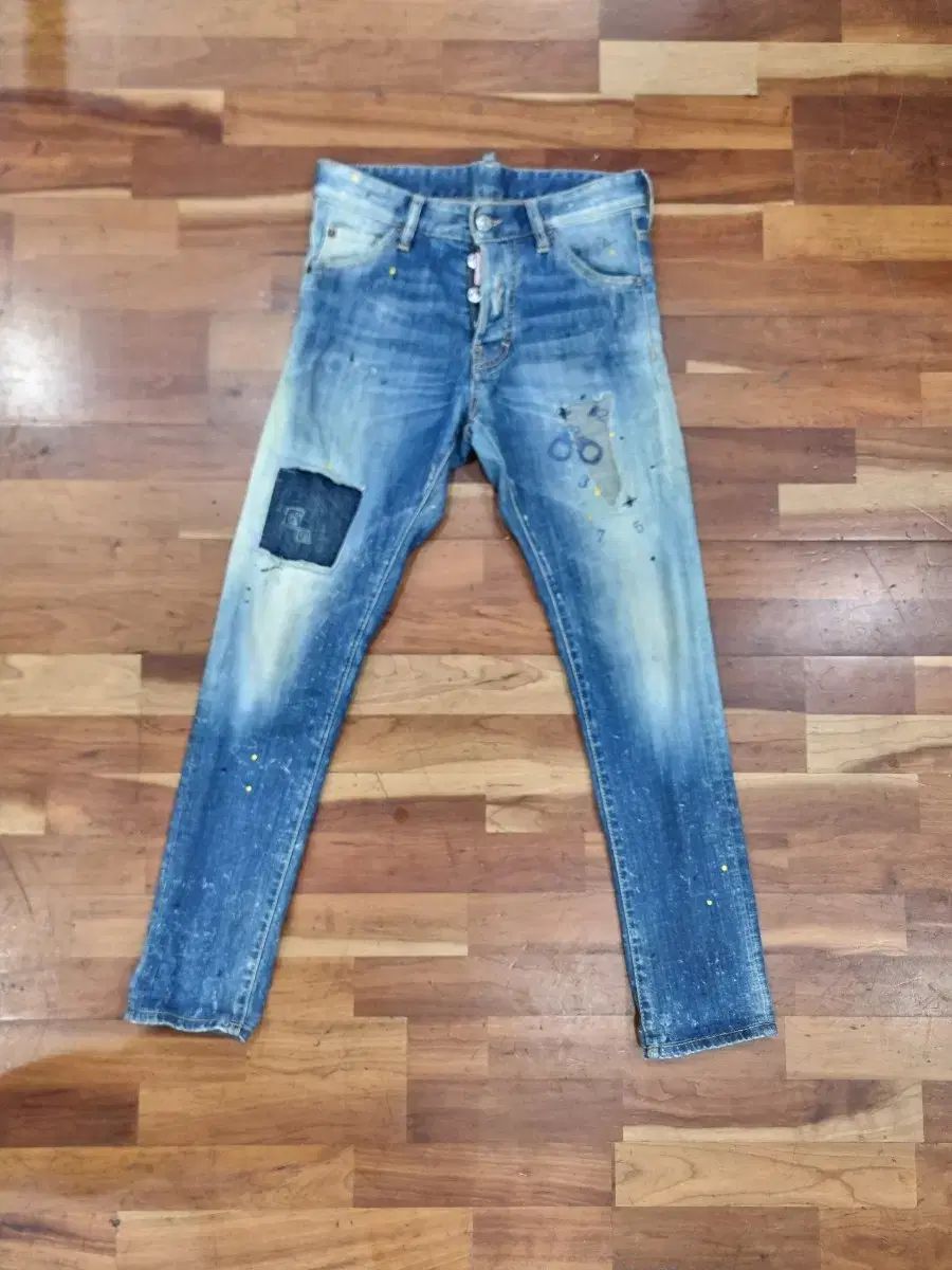 衝撃！イタリア製正規品大人気モデル！DSQUARED2オリジナル高級レザークラシックスニーカー/WHITE-NAVY-YELLOW/40h/jp26.5cm/即完売 正規品イタリア製定価7万DSQUAREDディースクエアード高級エナメル