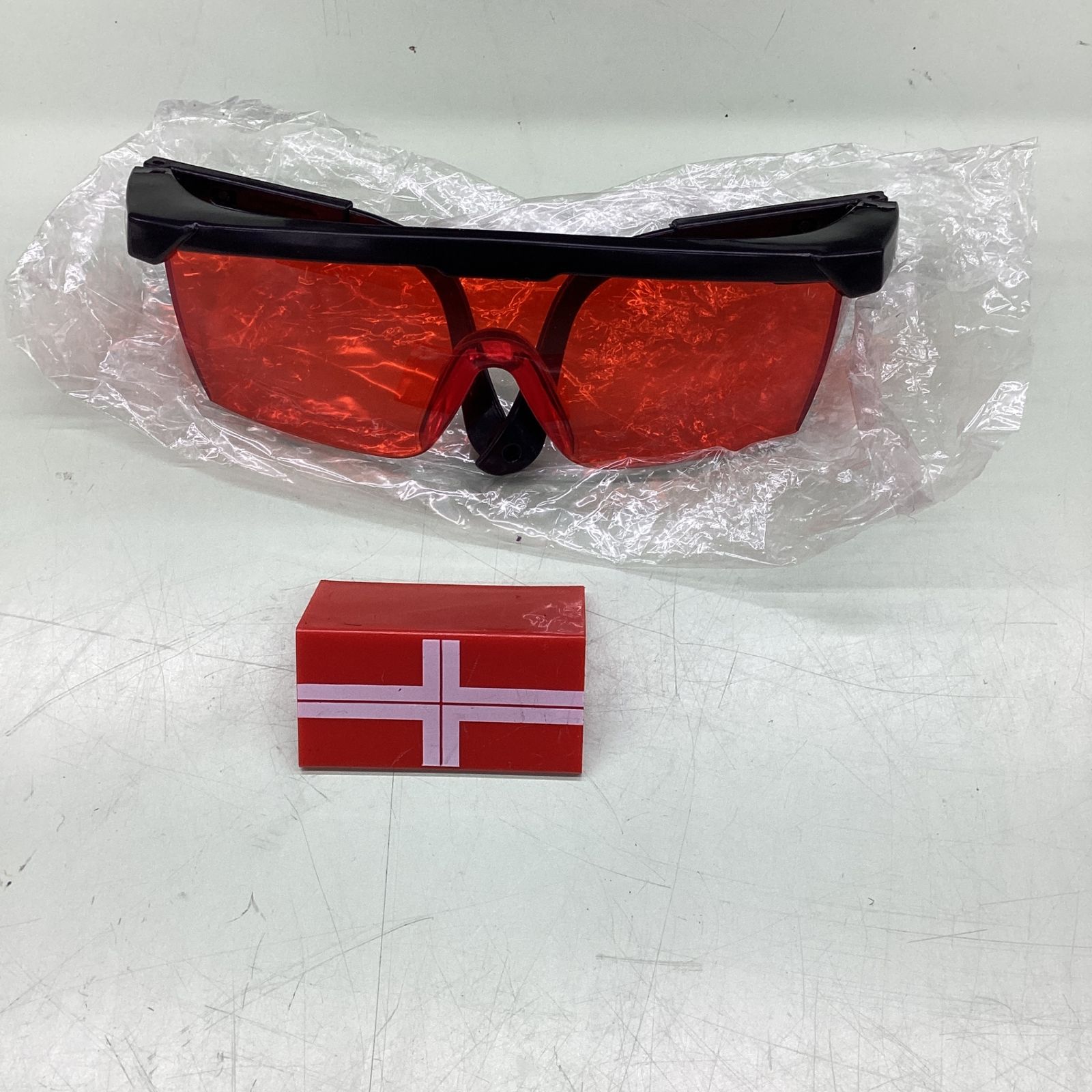 レーザー墨出し器