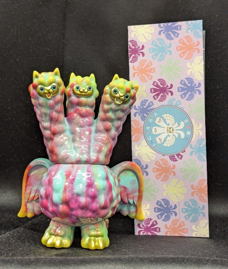 ART JUNKIE 三頭怪獣 キングパカラ 