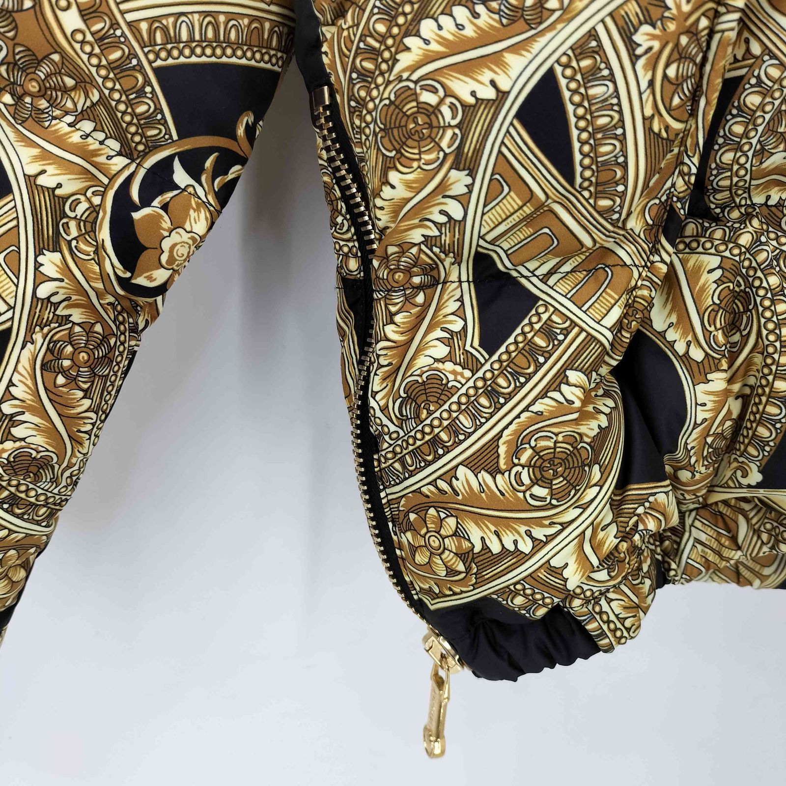 ヴェルサーチ VERSACE 13AW 35周年記念 メデューサ 総柄 ダウン