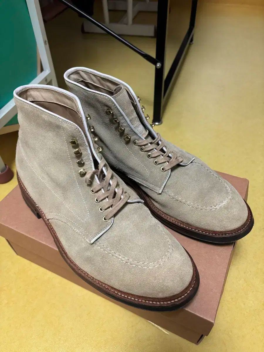 ALDEN(オールデン) インディーブーツ ミルクセーキ スエード 9 5d
