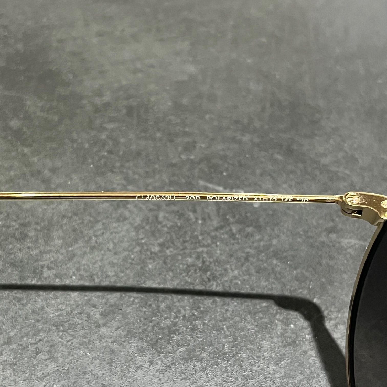 超美品 CELINE アビエーター ティアドロップ 美品 CELINE CL40062U 30S アビエーター ティアドロップ メタル