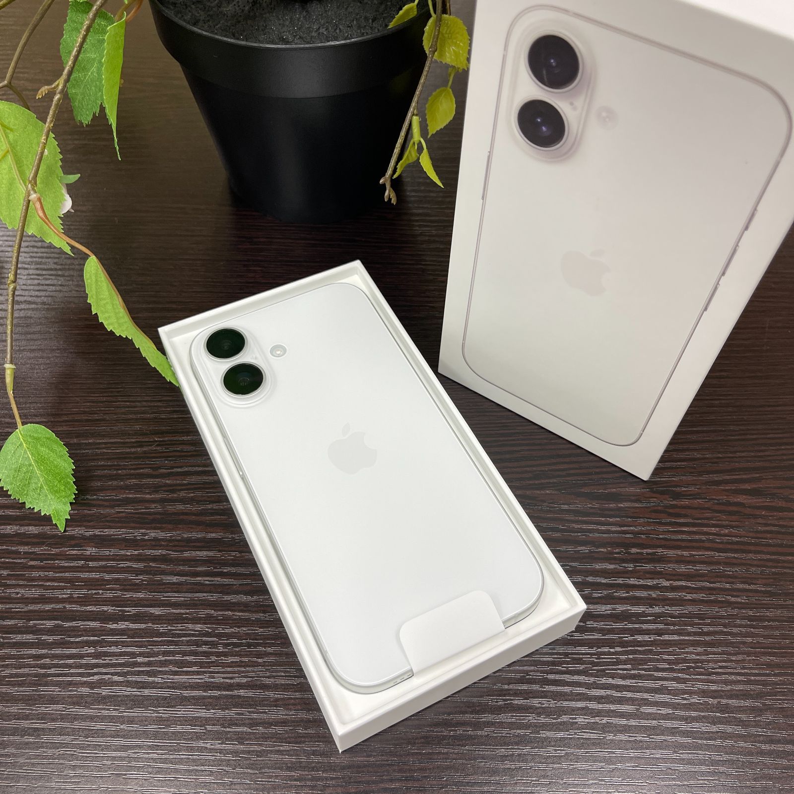 【メルカリ最安値】iPhone16 Plus ホワイト 512GB SIMフリー iPhone16 Plus 512GB アメリカ版 ホワイト - メルカリ
