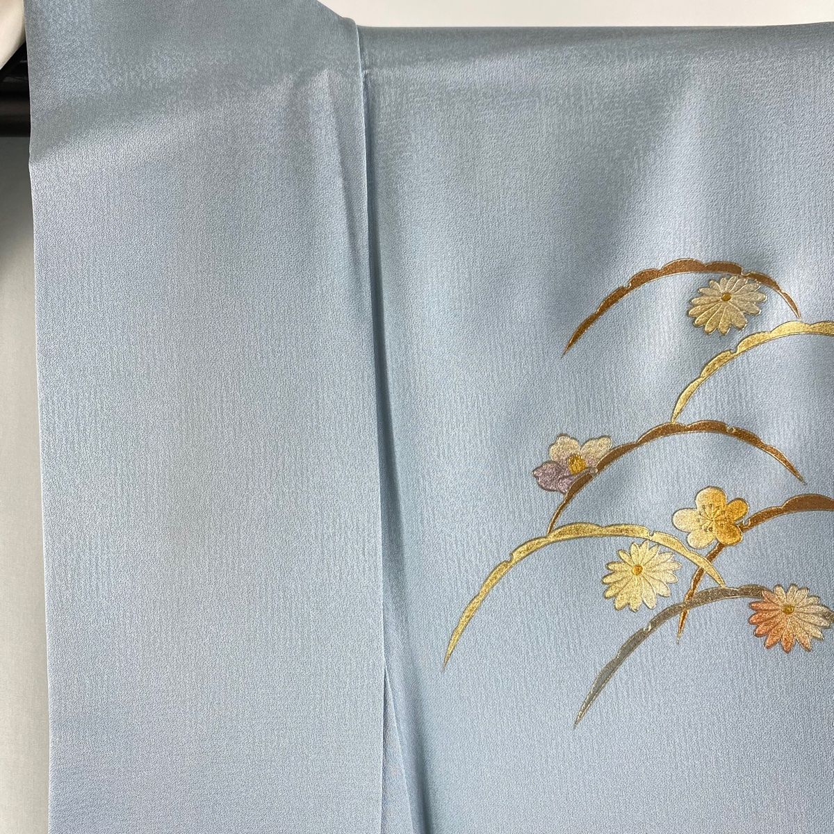 付下げ 身丈157.5cm 裄丈68cm L 袷 和田光正 落款 雪輪 御所車 金銀彩  