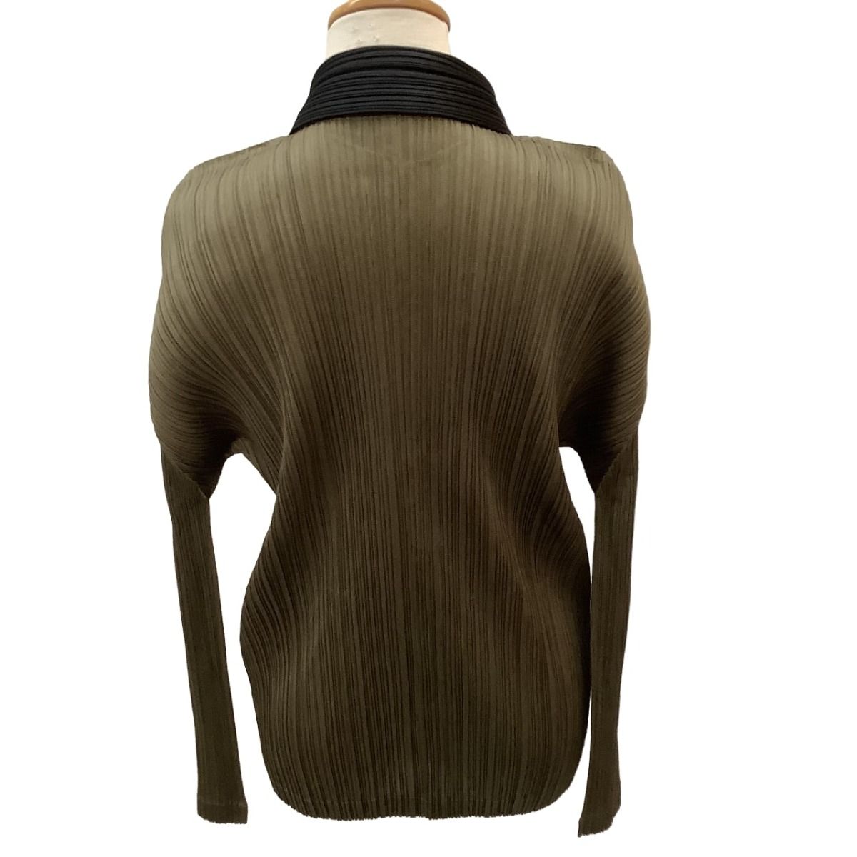 ISSEY MIYAKE イッセイミヤケ PLEATS PLEASE 襟フリンジ 変形シャツ SIZE 3 PP71-JD144 カーキ やや傷や汚れあり ♪♪ISSEY MIYAKE イッセイミヤケ PLEATS PLEASE 襟フリンジ