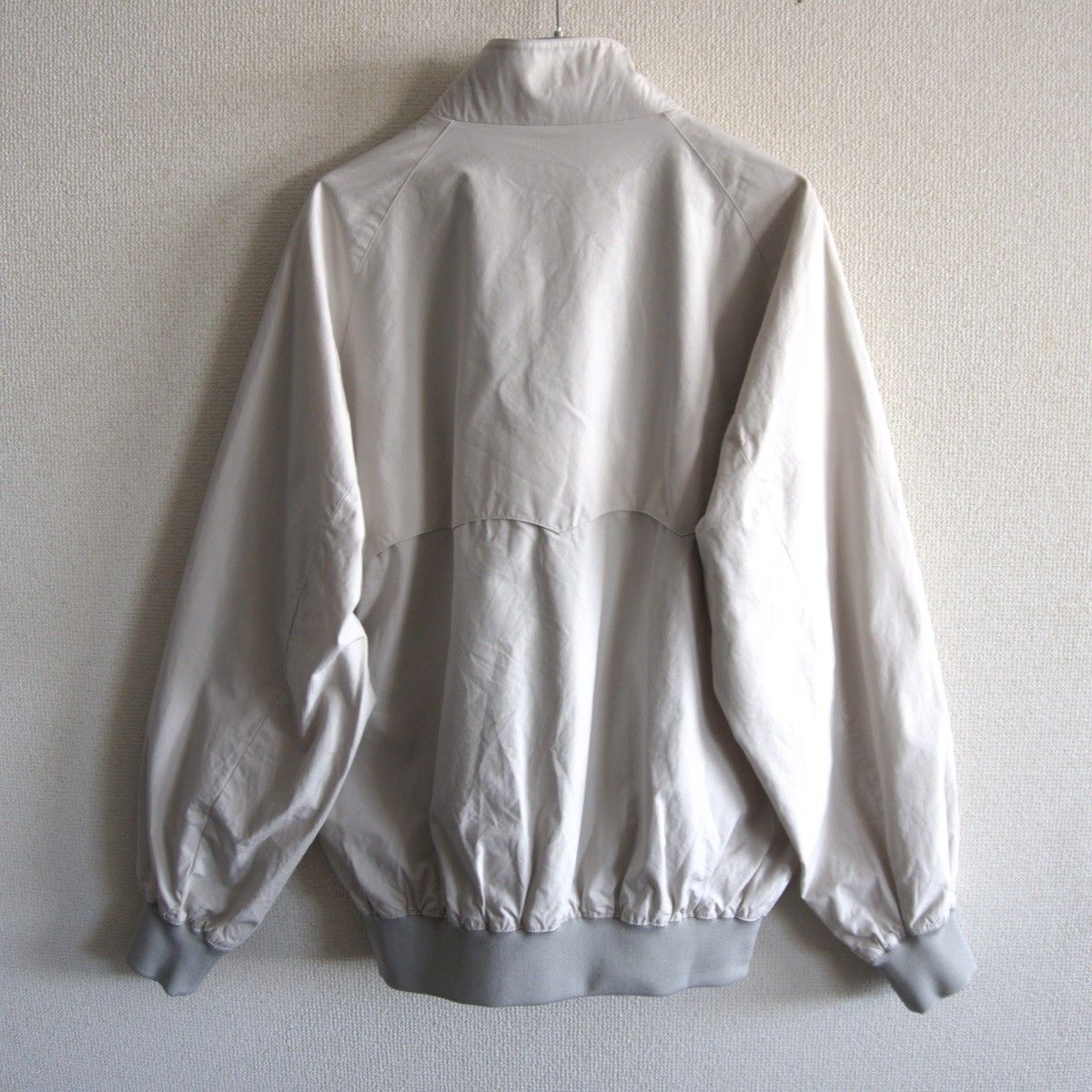 BEAMS PLUS別注 BARACUTA G9 スウィングトップ ハリントンジャケット クラシックフィット 40 バラクータ 25090634 KANDAIZUMI_COM