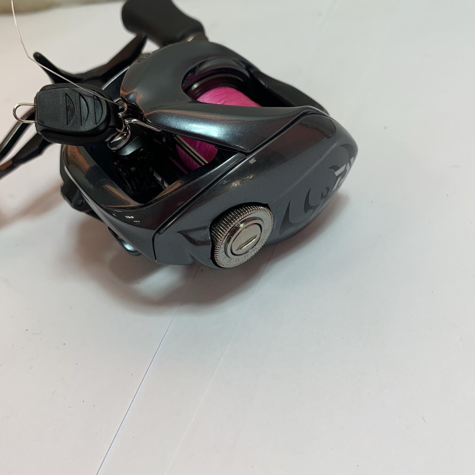 DAIWA ダイワ 25タトゥーラSV TW100XH ベイトリール 箱付き