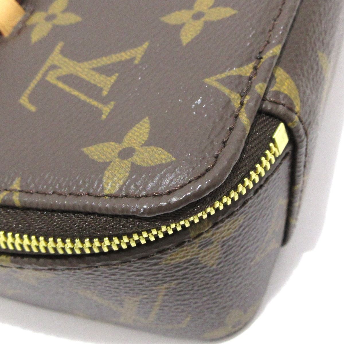VUITTON