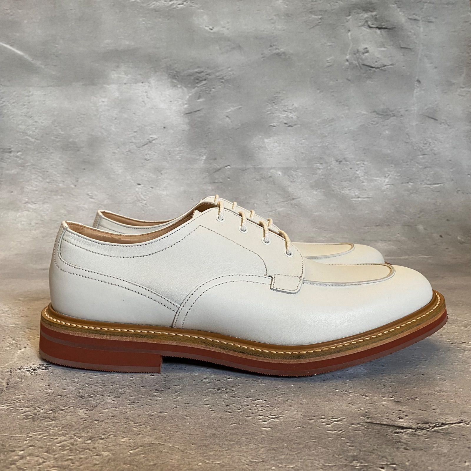 新品 Church's ホワイトレザー ダービーシューズ レッド 新品 Church's ホワイトレザー ダービーシューズ レッド
