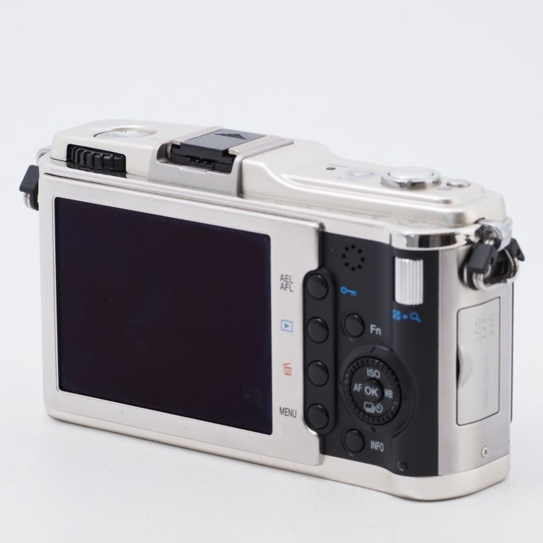 OLYMPUS ミラーレス一眼 E-P1 ボディ シルバー E-P1 BODY-SLV - メルカリ