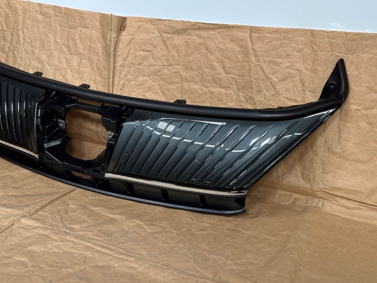 60ハリアー用 後期 純正フロントグリル 新品/美品 ハリアー ZSU60W