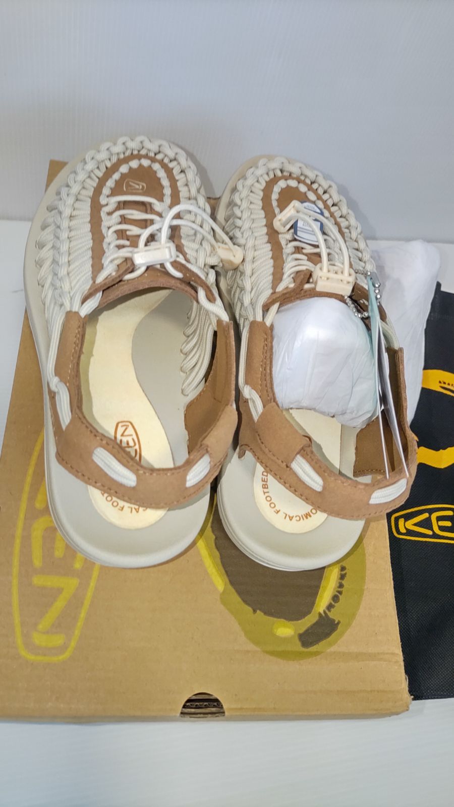 KEEN UNEEK サンダル キーン ユニーク 23cm23.5cm 24.5cm 25.5cm