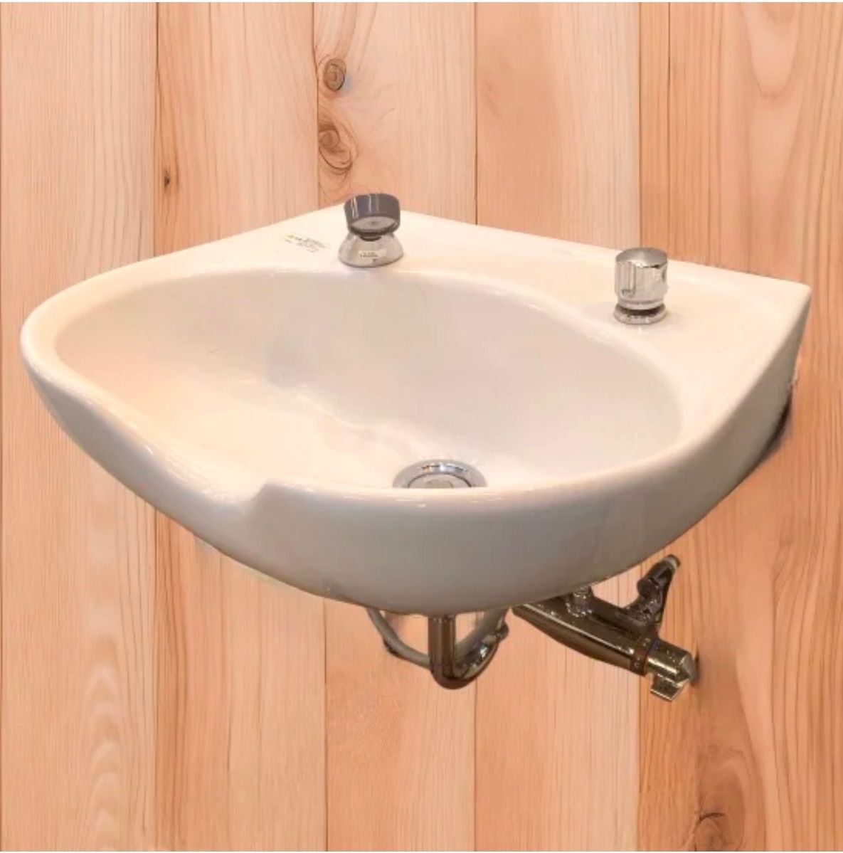 配送9/15以降】harthy タオルスチーマー 予価3.5万 理容室 配送9/15