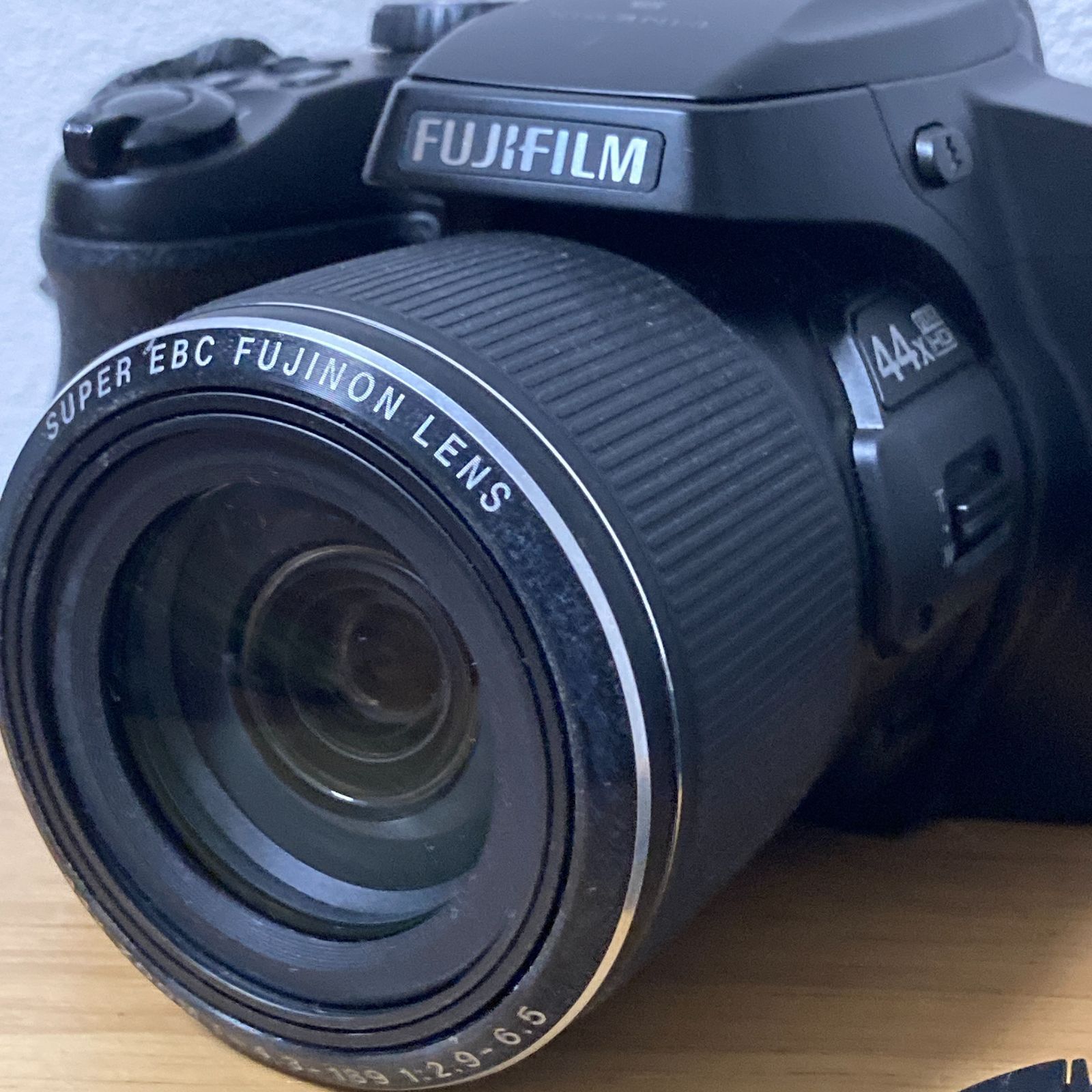 動作確認済み 44倍ズーム FINEPIX S8400 FUJIFILM 単3乾電池4本で作動 