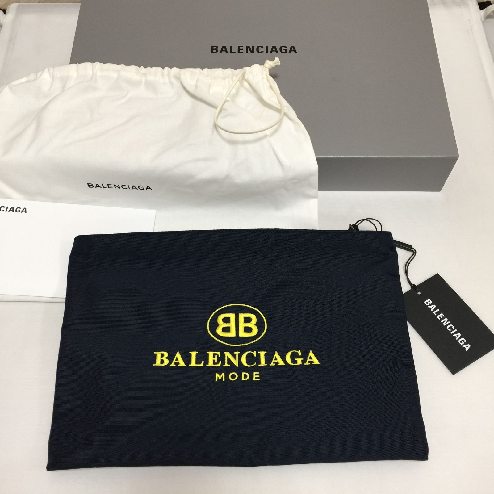 未使用 バレンシアガ ポーチ クラッチ バッグ BALENCIAGA ナイロン