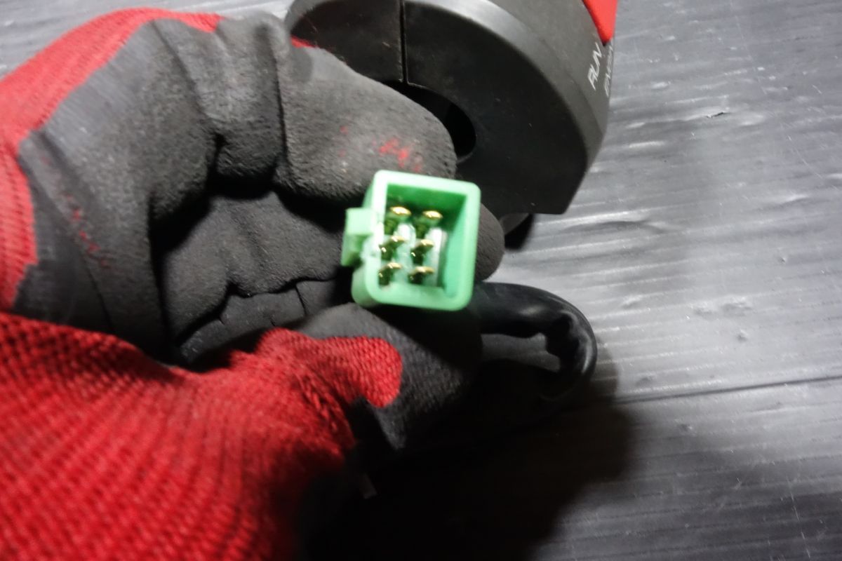 ゼファー400χ 右ハンドルスイッチ キルスイッチ ZR400G C カワサキ 純正 カイ R20250728 BRIGHTFACE_UK