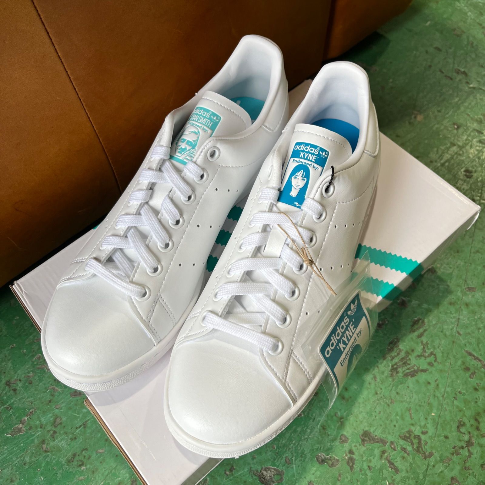 KYNE × adidas originals Stan Smith - メルカリ