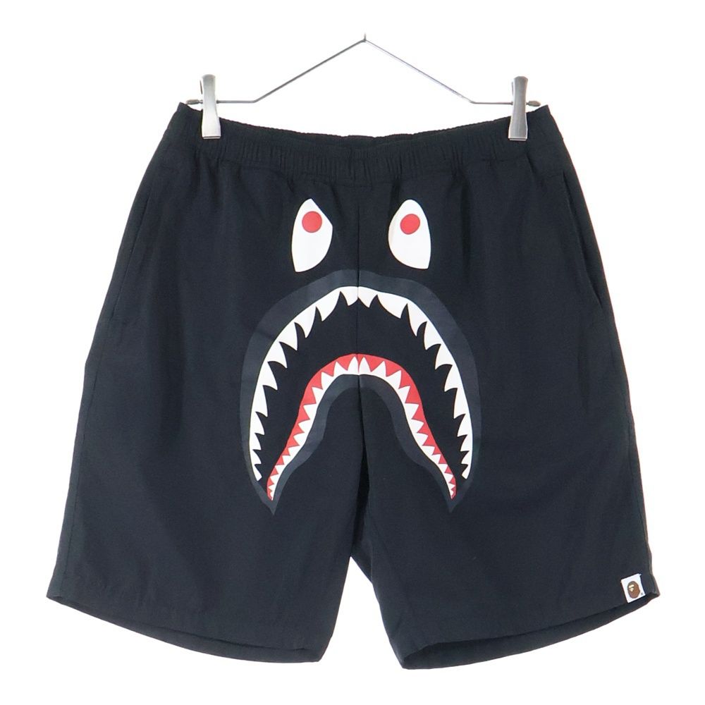 A BATHING APE (アベイシングエイプ) SHARK BEACH SHORTS
