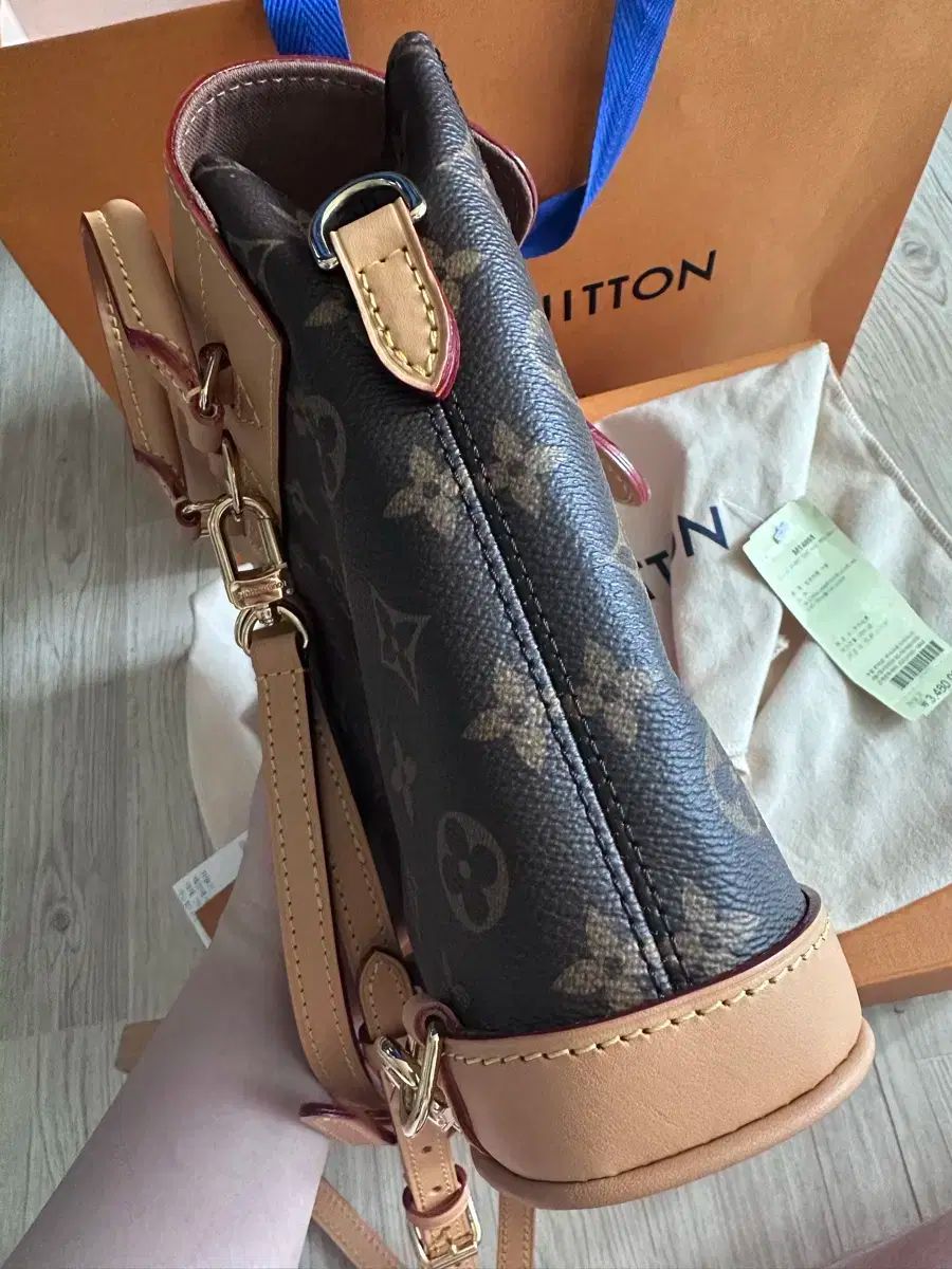 【LOUIS VUITTON】ルイヴィトン ソーホー MINI Soho Mini Monogram - Women - Handbags | LOUIS VUITTON ®