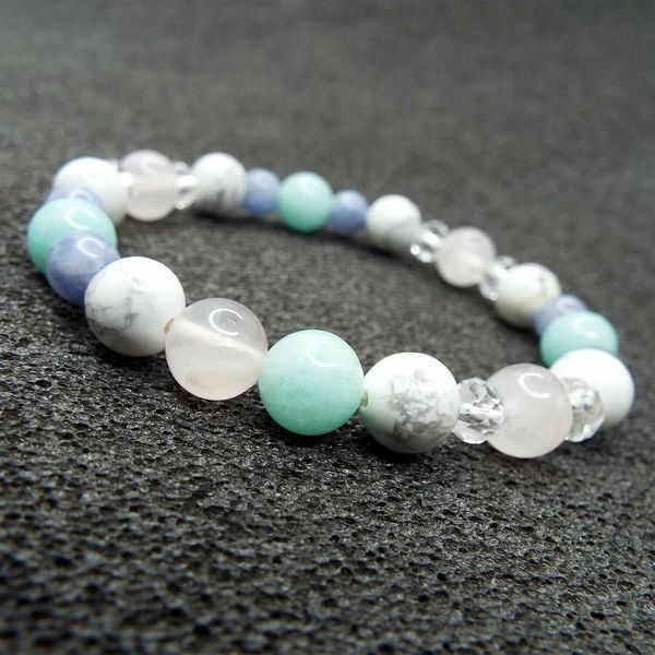 天然石 アクアマリン アマゾナイト ハウライト デザインブレスレット クリソコラ × アクアマリン × 翡翠 × アベンチュリン × アマゾナイト