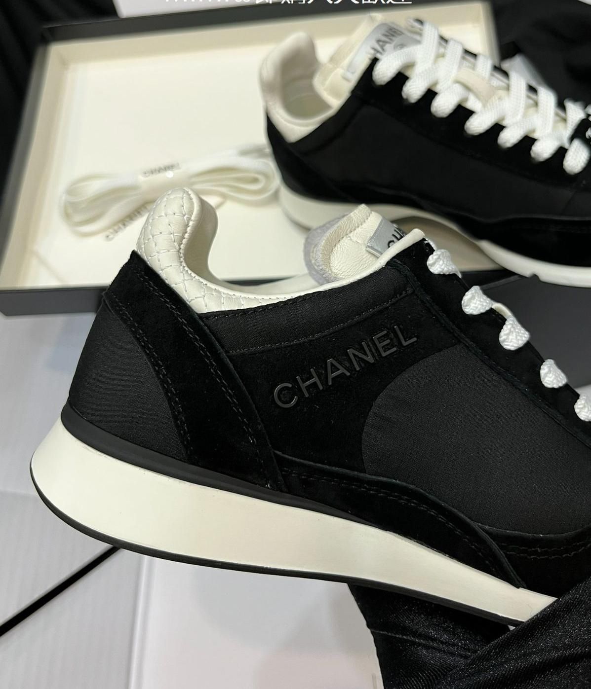 シャネル ２４SS★ CHANEL スニーカー　スエード