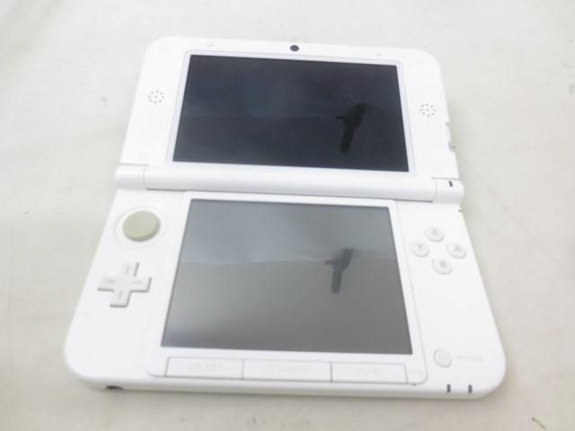  中古品 ゲーム ニンテンドー3DS LL 本体 SPR-001 トモダチコレクション 新生活パック 動作品 充電器付き