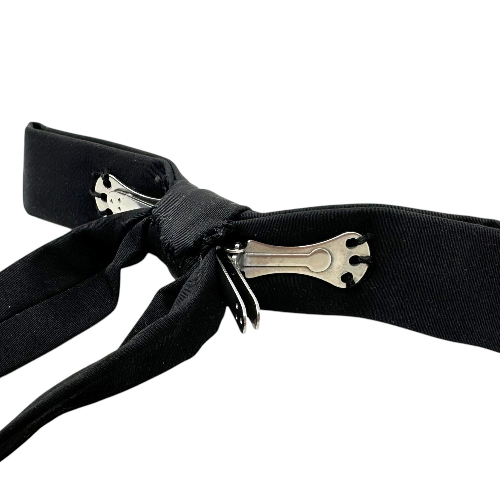 ribbon tie