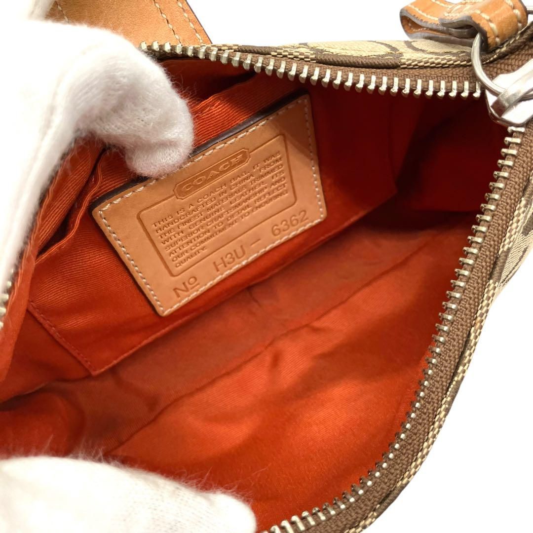 バッグ 1971 Coach Soho Hobo Signature handbag 1971 Coach Soho Hobo Signature handbag - メルカリ