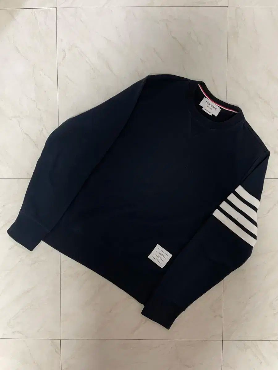 3 正規品 Thom Browne(トム・ブラウン) 四本サイドライン パーカー ほぼ新品
