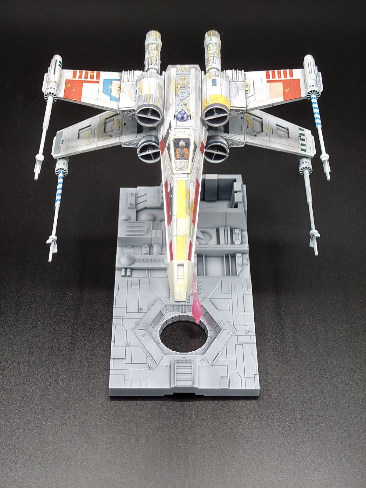 STAR WARS】Xウイング・スターファイター 1/72 塗装済完成品 - 模型