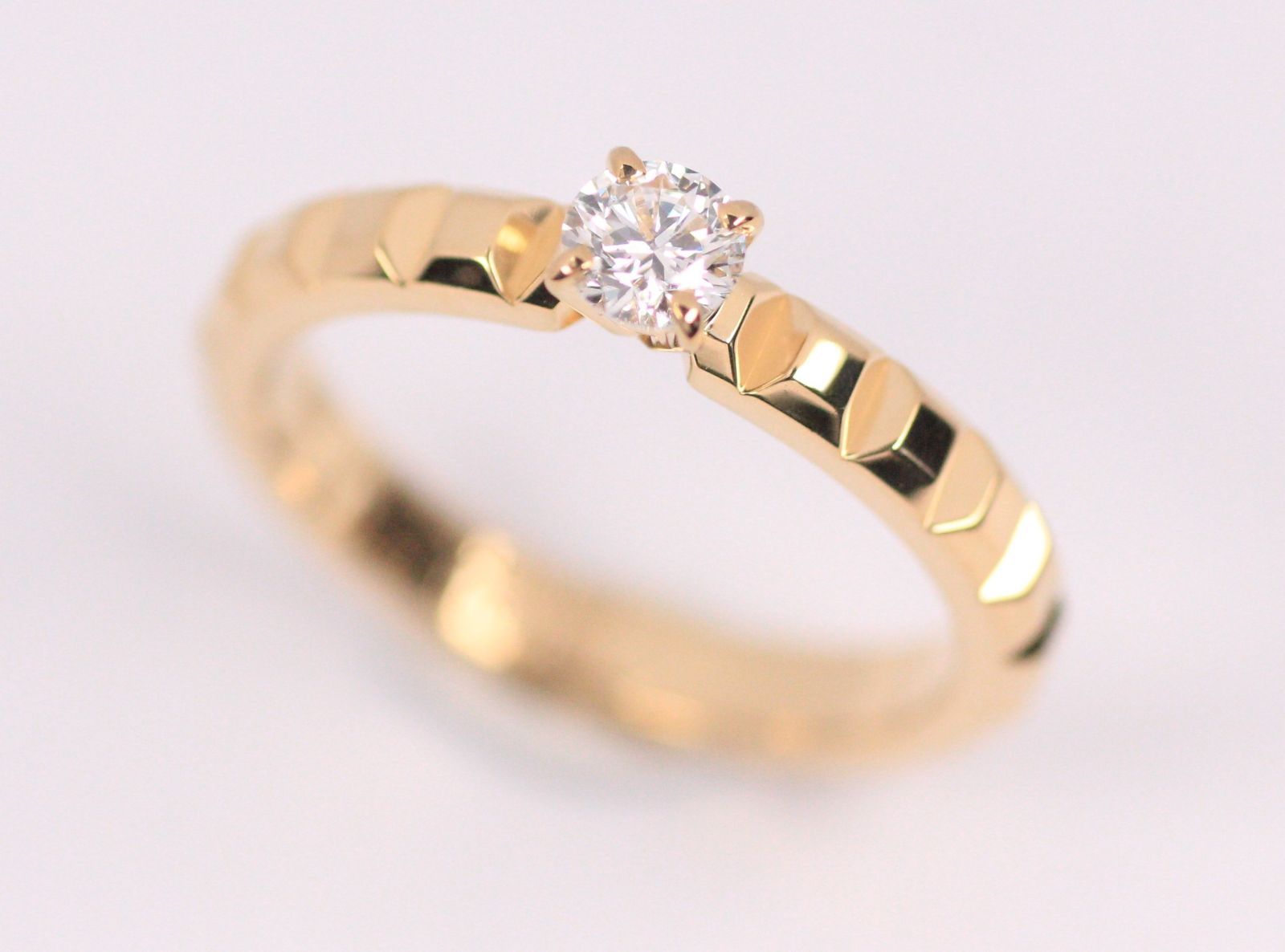 ブシュロン 指輪 K18YG ダイヤ0.20ct(D-VVS1-EXCELLENT