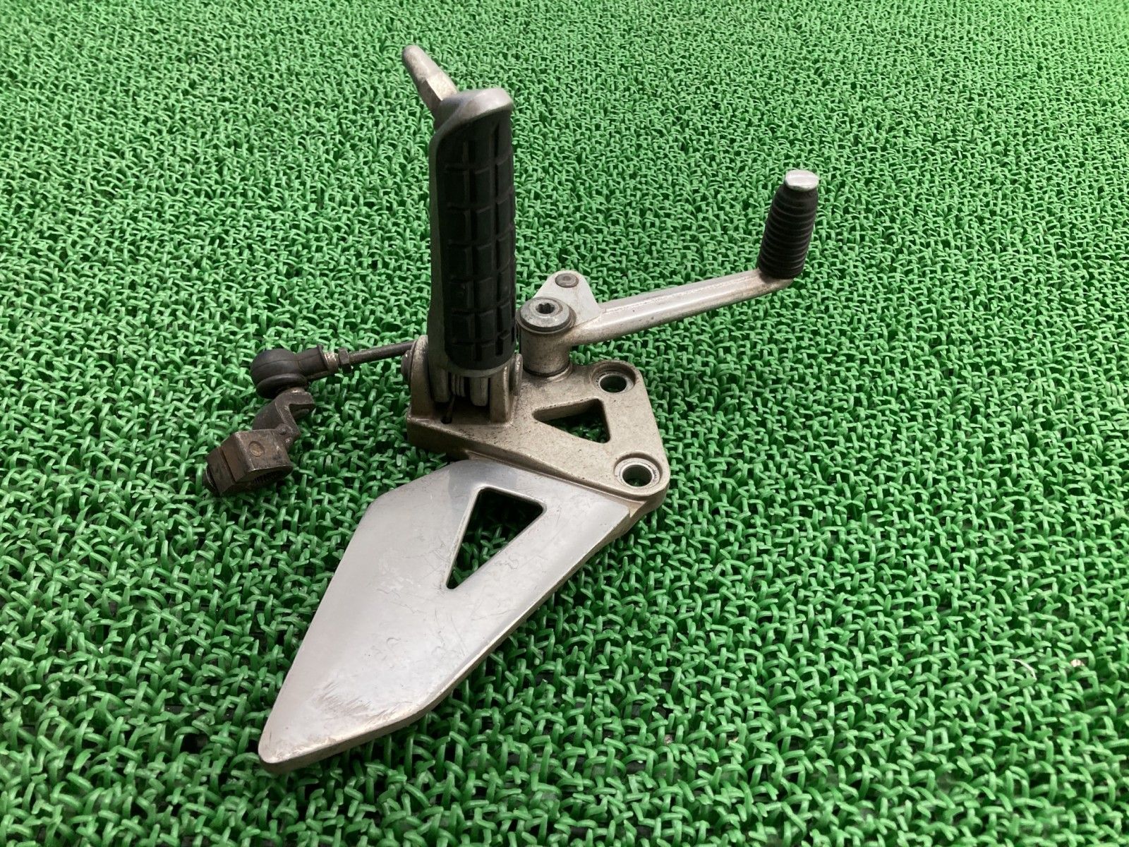 ZX-25R ステップ 左 SKT カワサキ 純正 中古 バイク 部品 ZX250E