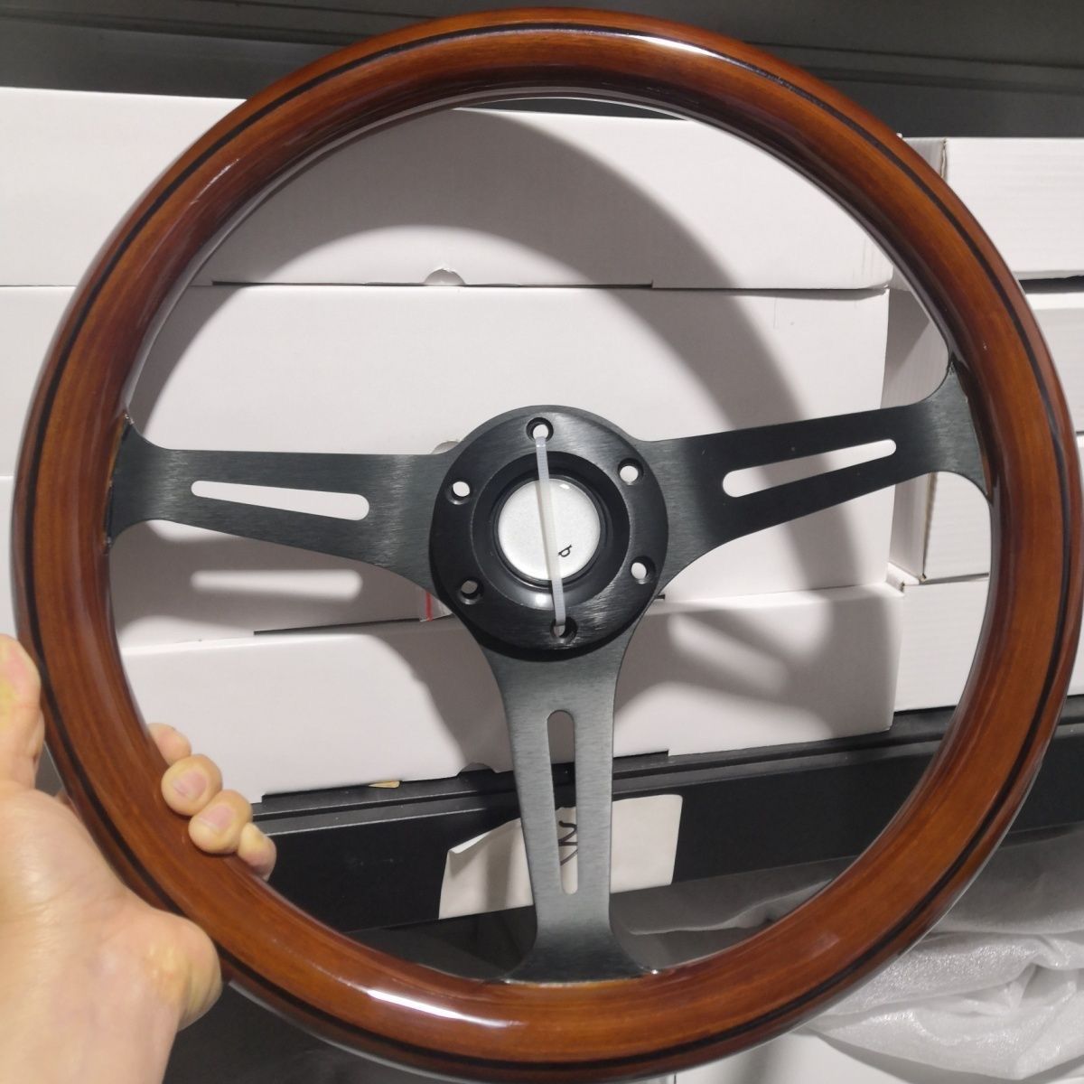 ホーンボタン付