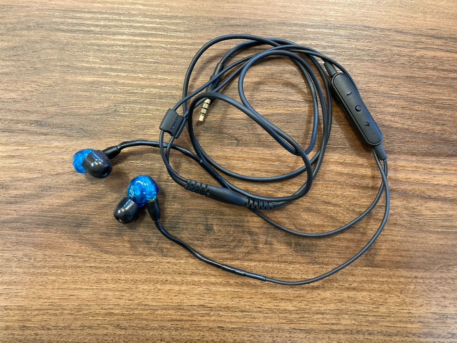 オーディオ機器 SHURE SE215 有線 マイク付き トランスルーセントブラック