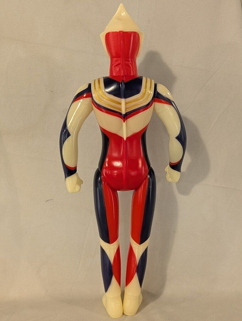 B-CLUB 新ブルマァクのヒーロー 怪獣シリーズ ブルマァク特大ウルトラマンティガ 復刻版|蓄光成型 |HH誌上