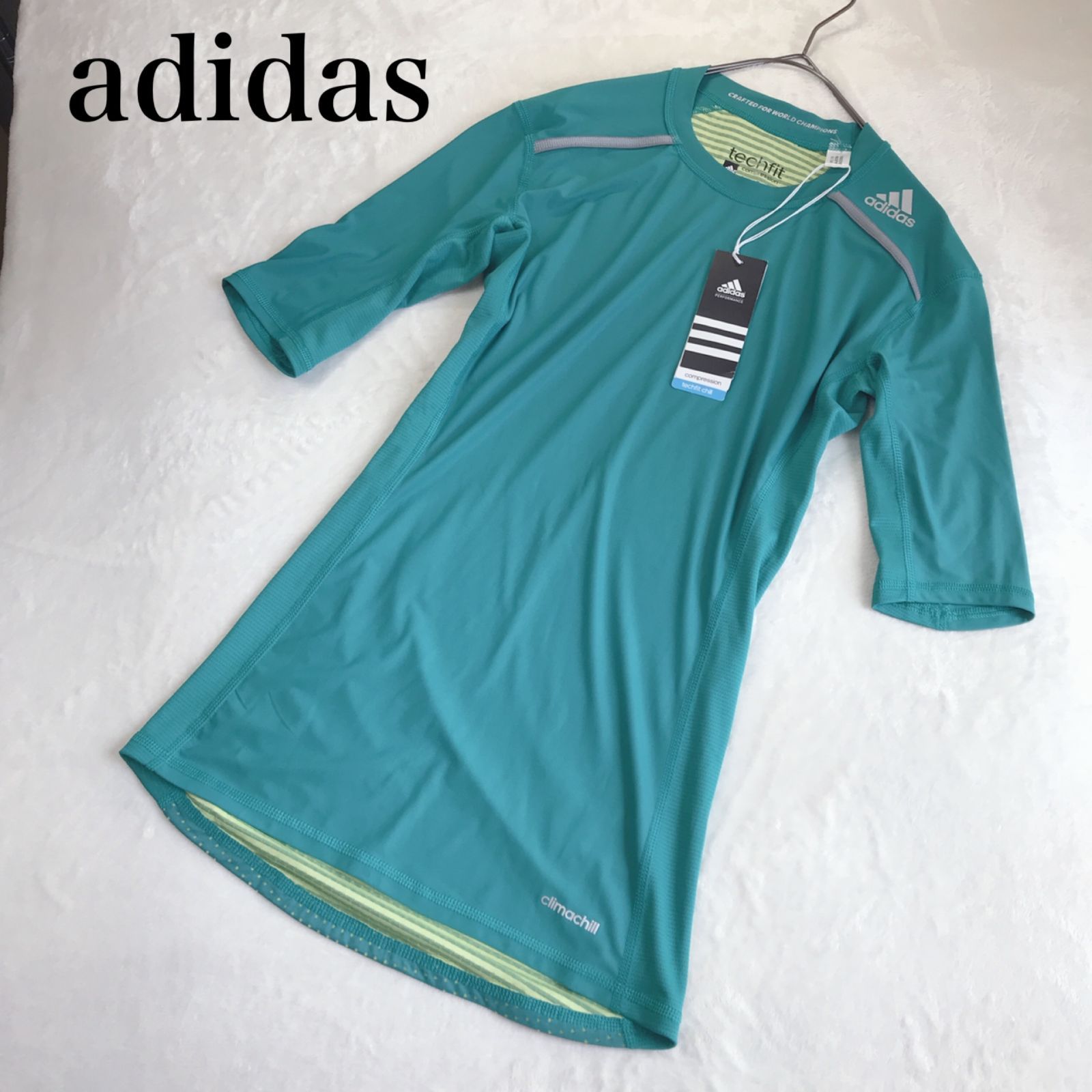 新品タグ付き】adidas(アディダス)techfitテックフィットトレーニング 