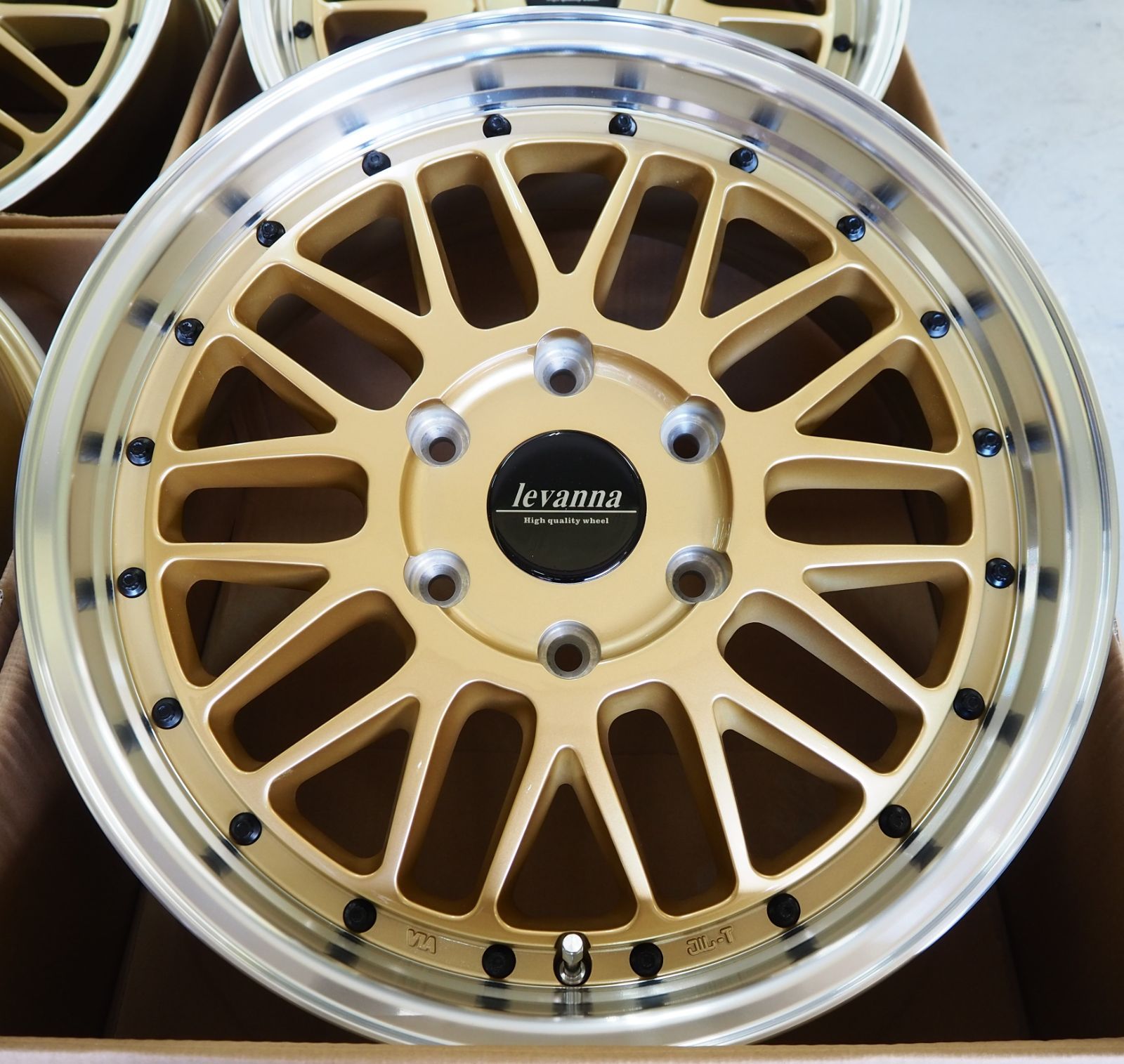 楽天市場】200系 ハイエース・レジアス levanna V10LTH