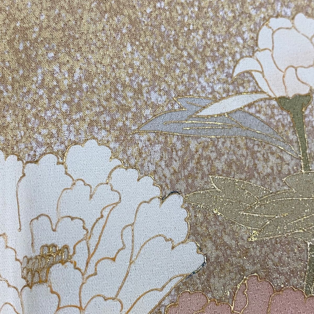 付下げ　袷　正絹　草花刺繍　古典模様　柳染色　身丈151.5裄63 付下げ 身丈167.5cm 裄丈67cm M 袷 人形 草花 刺繍 斜めぼかし