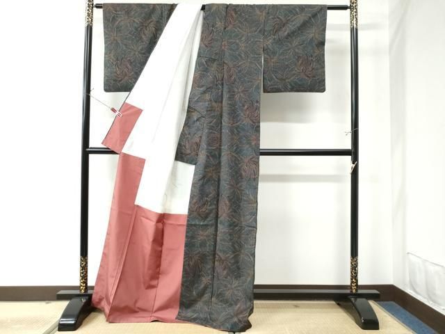 平和屋着物○本場大島紬 7マルキ 燕 唐草文 正絹 逸品 BAAT0818yc