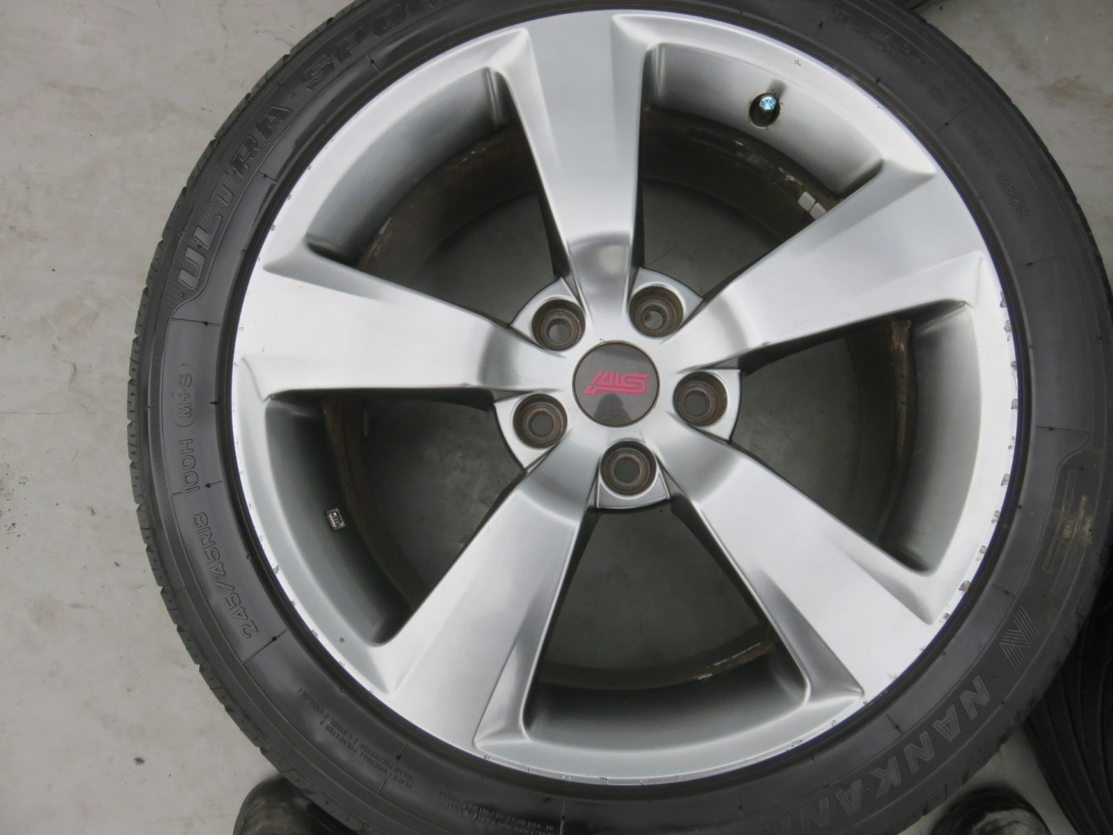 SFC2178 スバル WRX STI GRB GRF GVB GVF 純正 18インチ 18×8.5J 55 5穴 PCD114.3 ホイールタイヤ 245 45R18 製 インプレッサ レヴォーグ