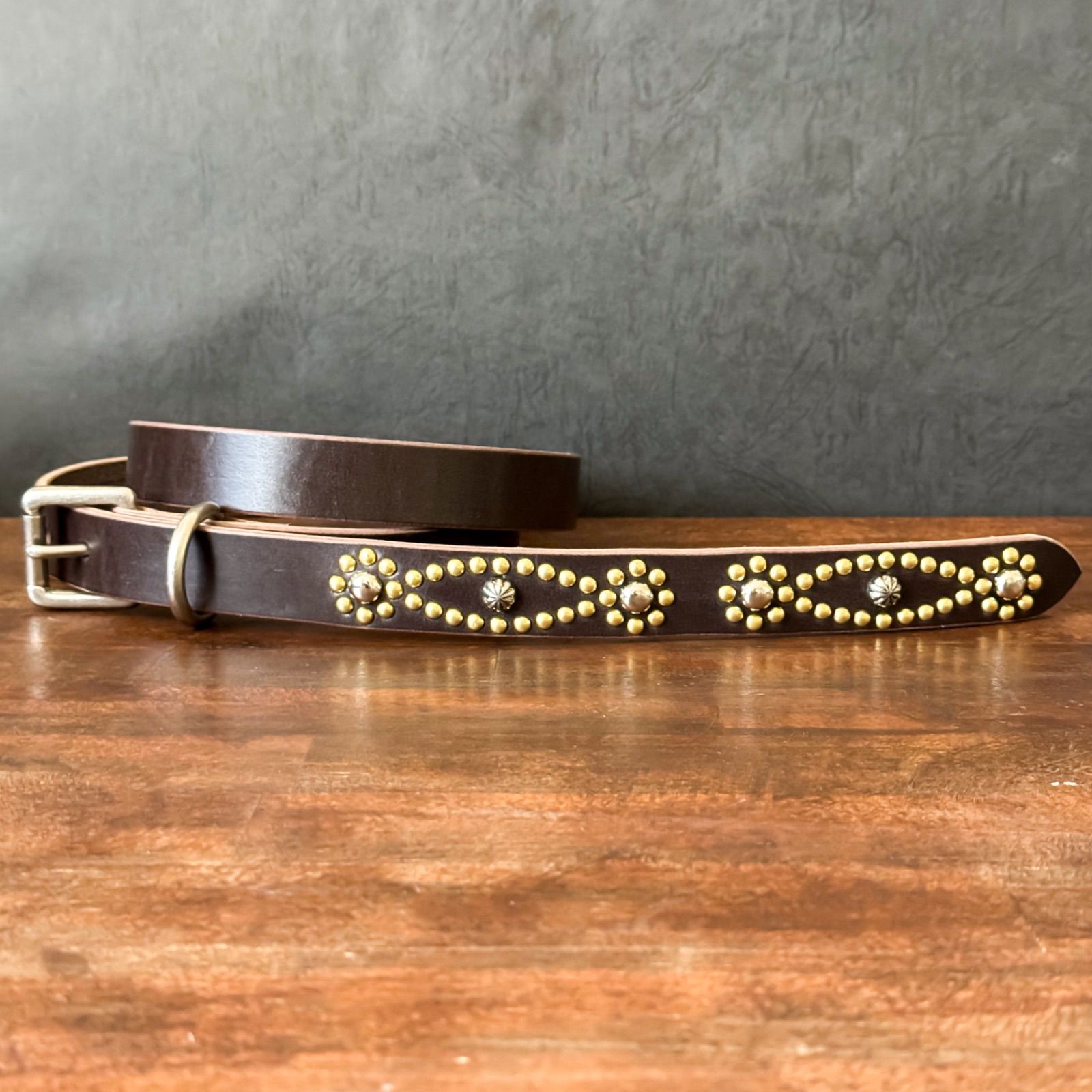 スタッズナローベルトクラウンUKチョコ23mm
