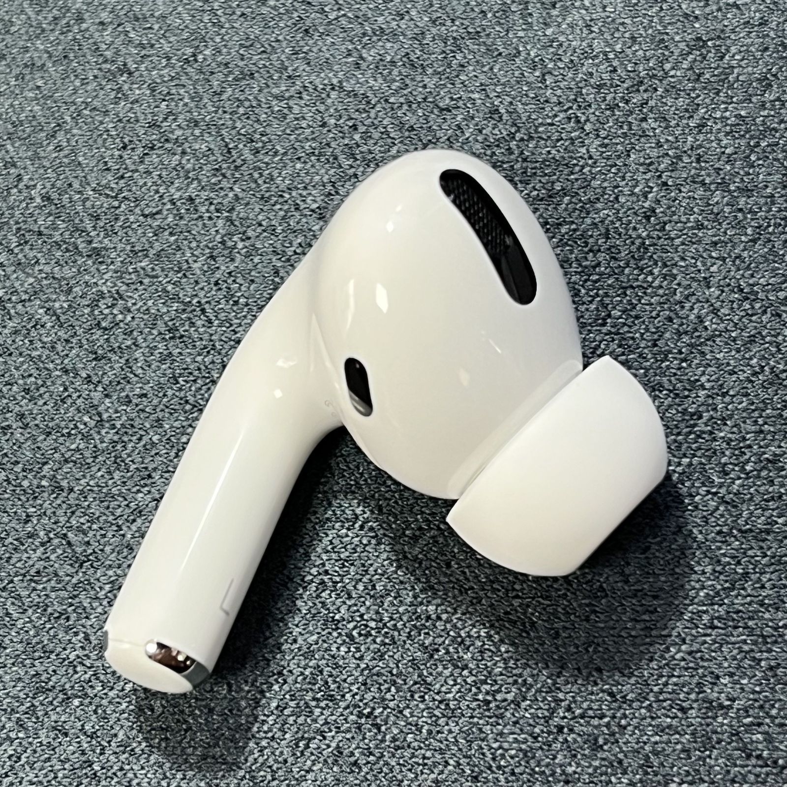 AirPods Pro (第1世代) 左耳（L片耳）のみ 新品 Apple - みけねこ ...