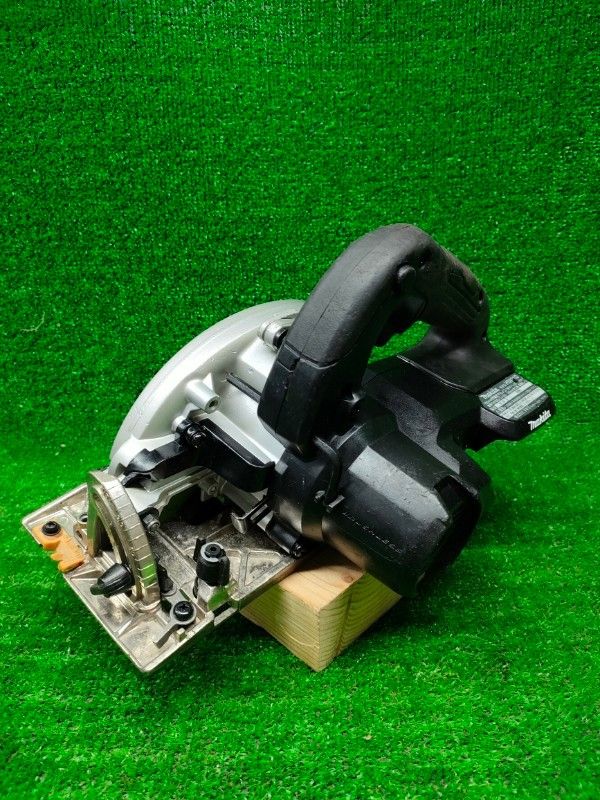 ◎マキタ 165mm充電式マルノコ 本体のみ バッテリー 充電器別売 黒 HS631DZB モータ異音も軸ブレもなし 動作 済み USTAUSTRALIA_COM_AU